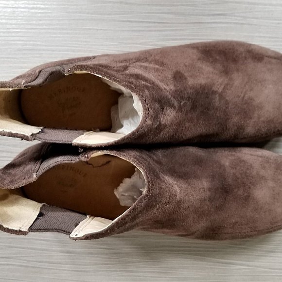 Dr. Scholl's Scarlet Wedge Chelsea Bootie, Brown Suede, Womens Size 6.5 - Picture 8 of 10